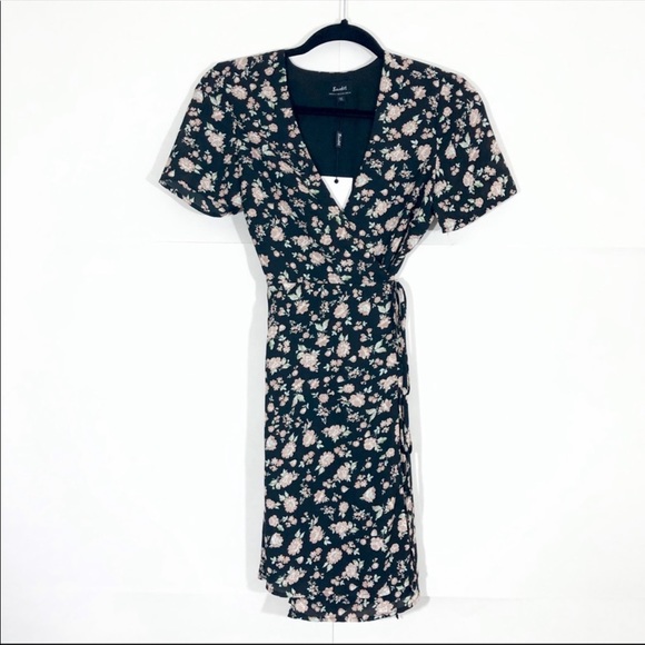 Bardot NWT Floral Wrap Dress - Picture 2 of 7